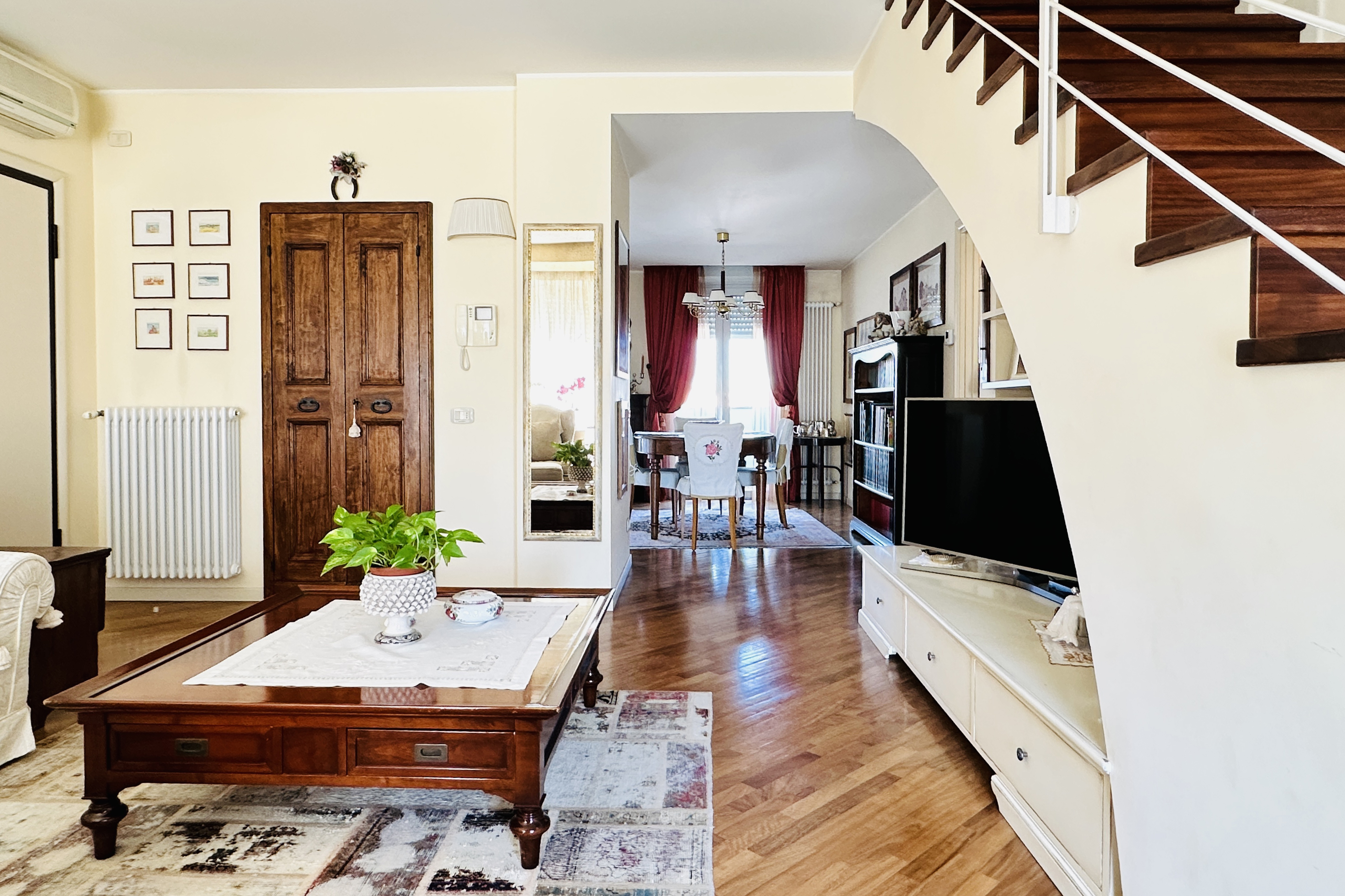 Vendita prestigioso appartamento con terrazzo Pesaro - Zona centro-Carducci (AP787)